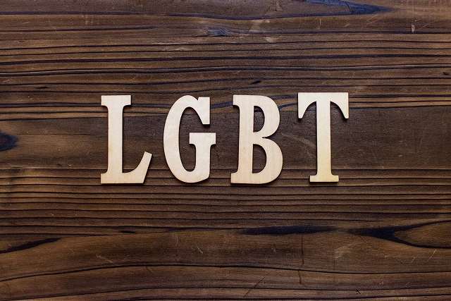 LGBTと書かれたボード